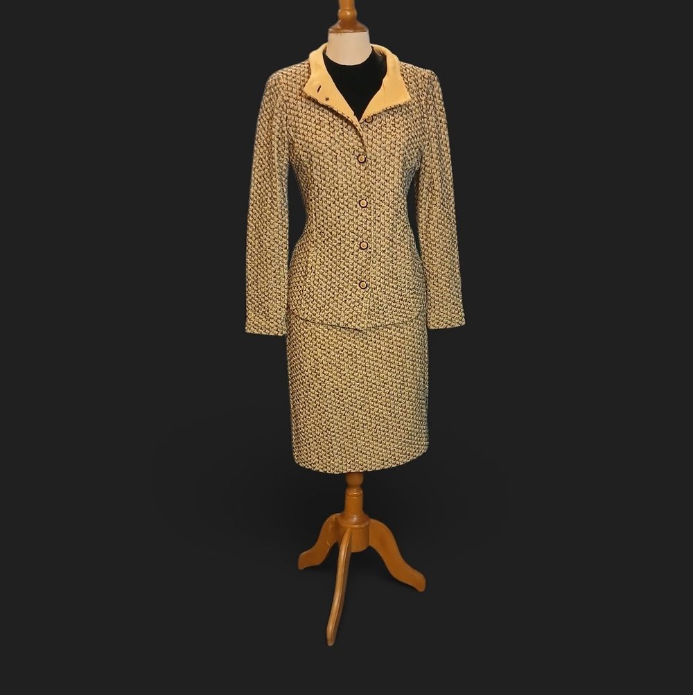 St John Skirt Set
